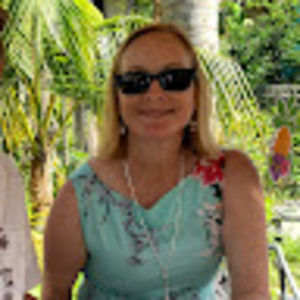 Meet your Posher, Elaine